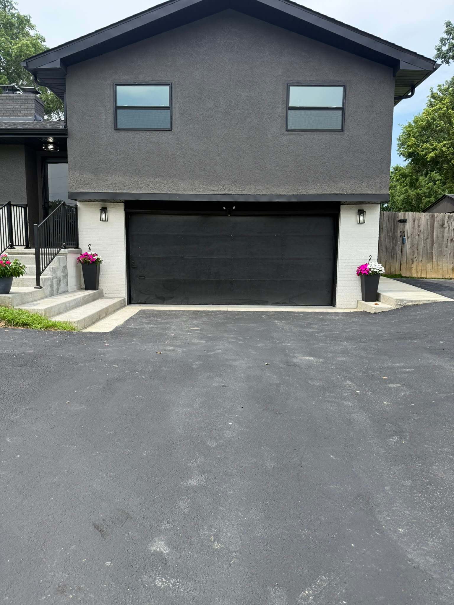 7404 Worthington Rd – photo 1 of 41