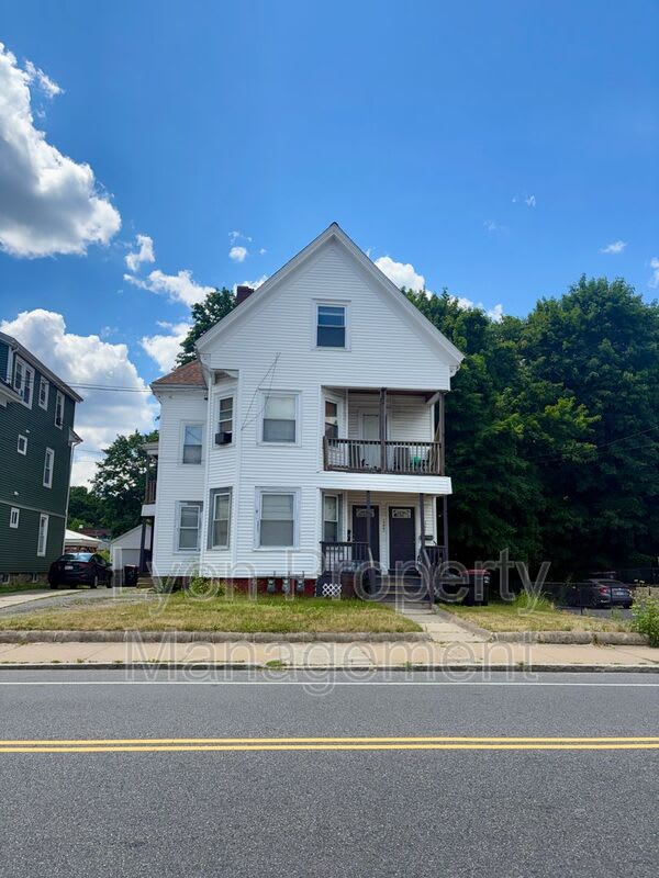 1225-1227 Warren Ave – photo 1 of 17