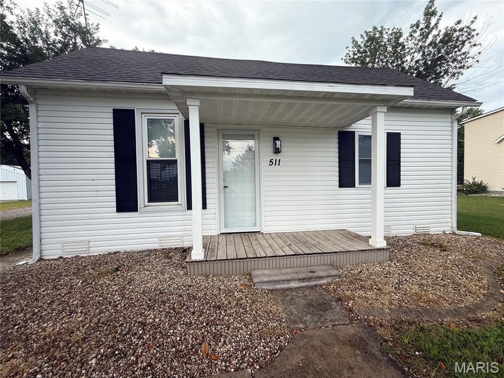 511 E BECKEMEYER Avenue – photo 1 of 12