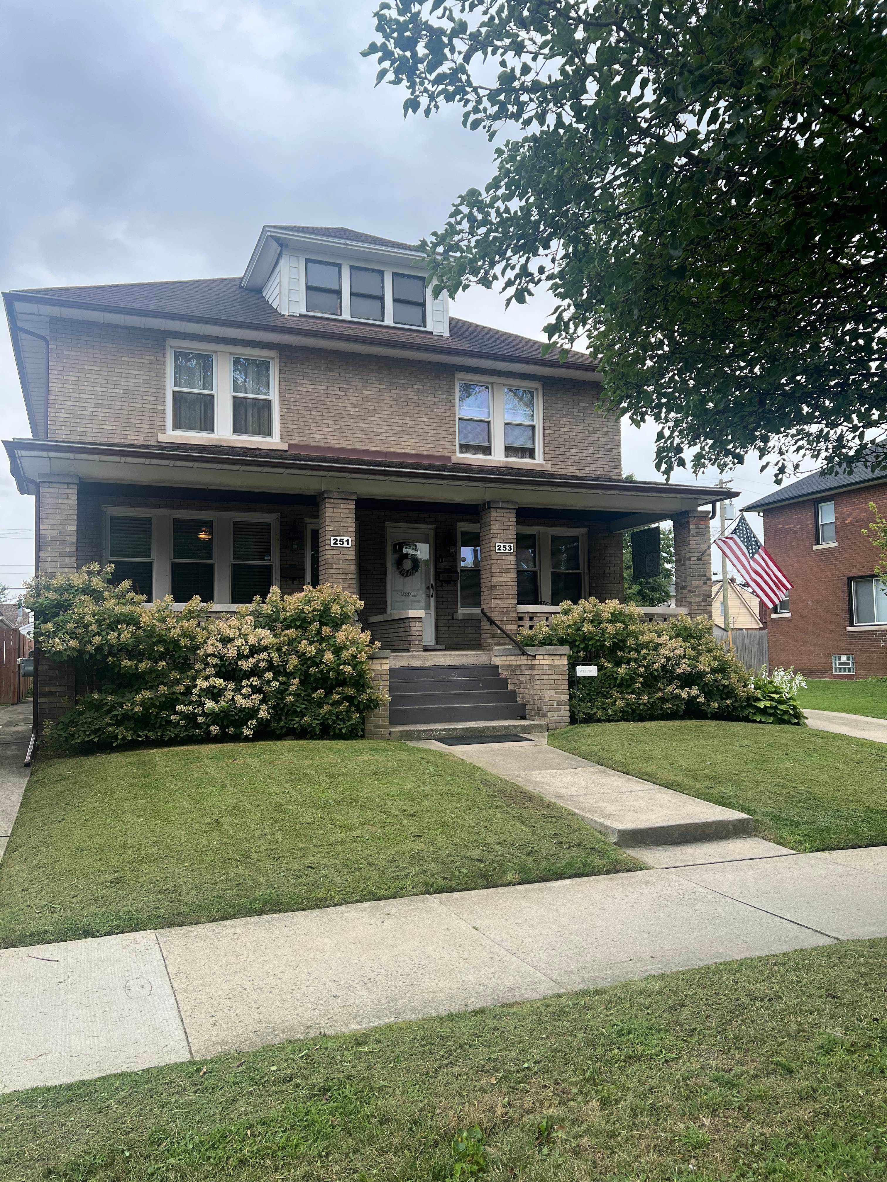 251 Emmons Blvd – photo 1 of 9