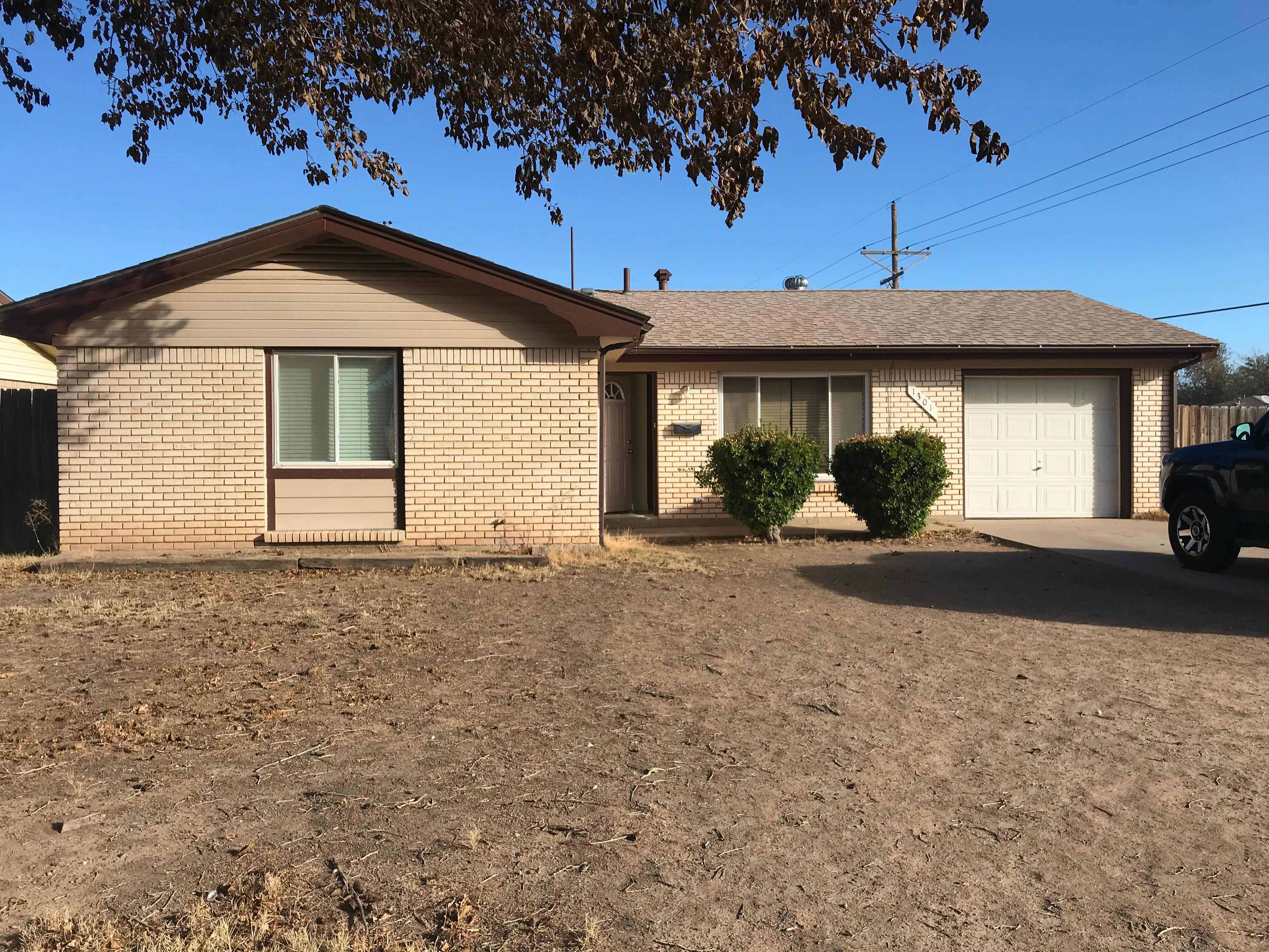 1301 W Jaffa St – photo 1 of 114