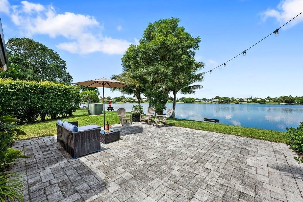 12538 WESTHAMPTON Circle – photo 1