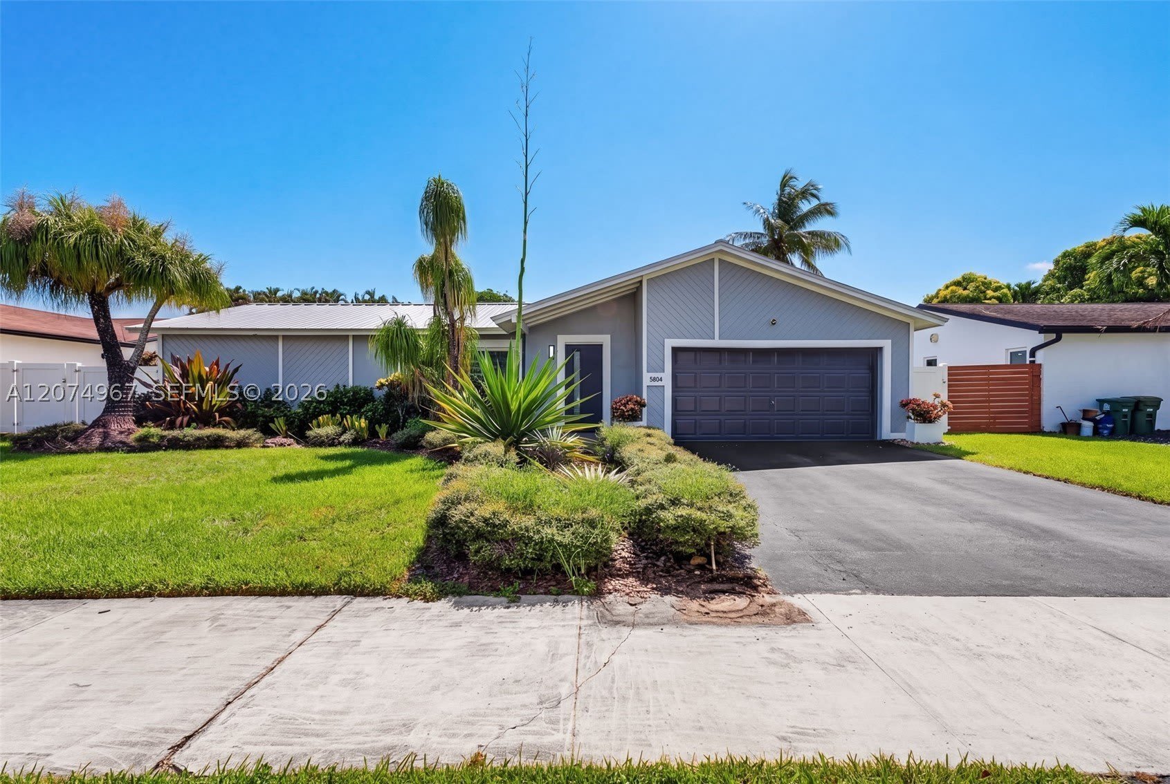 5804 SW 116th Ave – photo 1