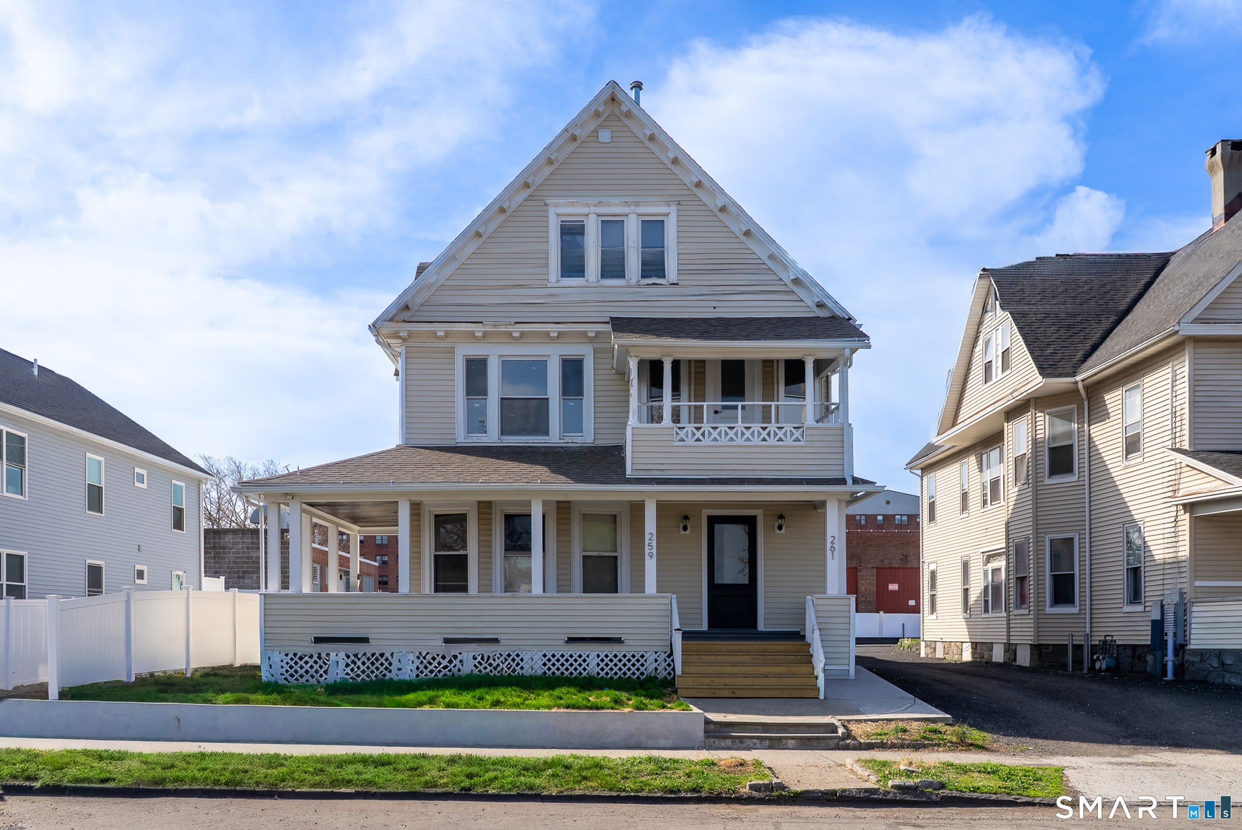 259 Laurel Avenue – photo 1