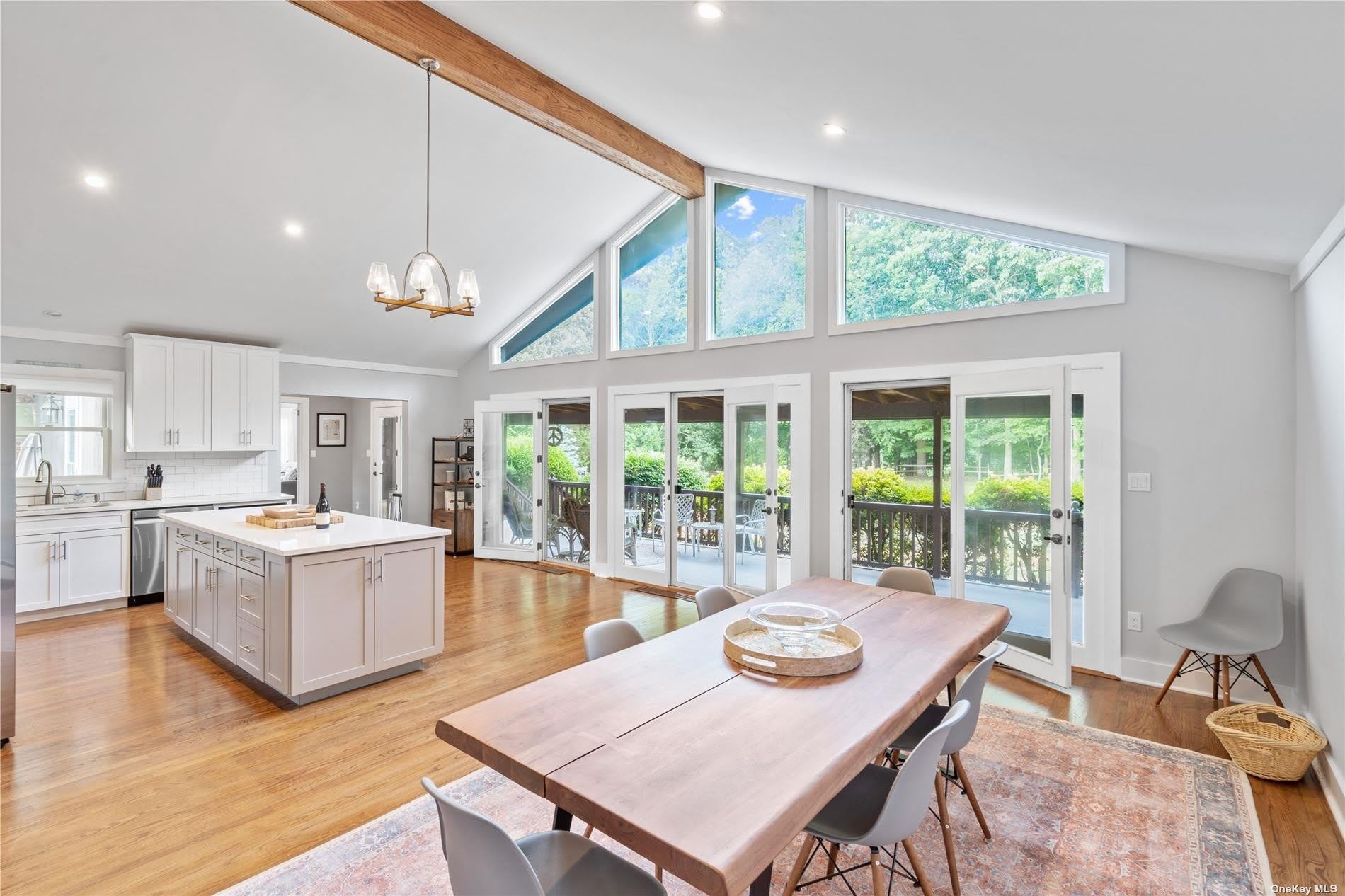 300 Marion Place – photo 1 of 34
