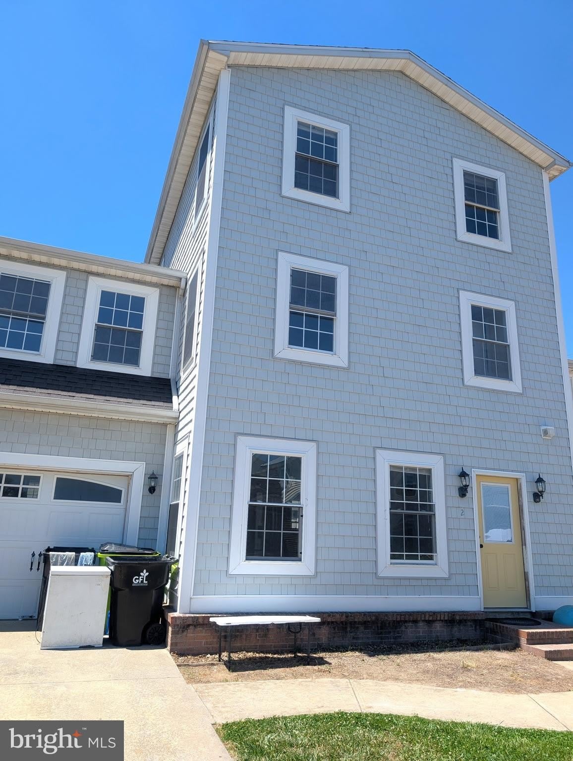 200 W MARKET Street – photo 1 of 14