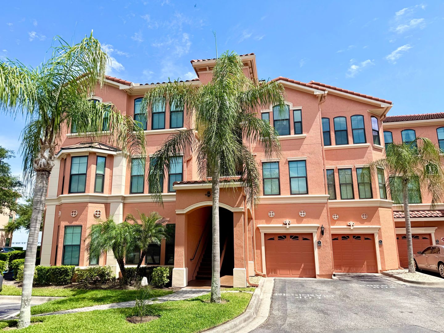 Furnished waterfront 2Bedrooms / 2Baths condo – photo 1