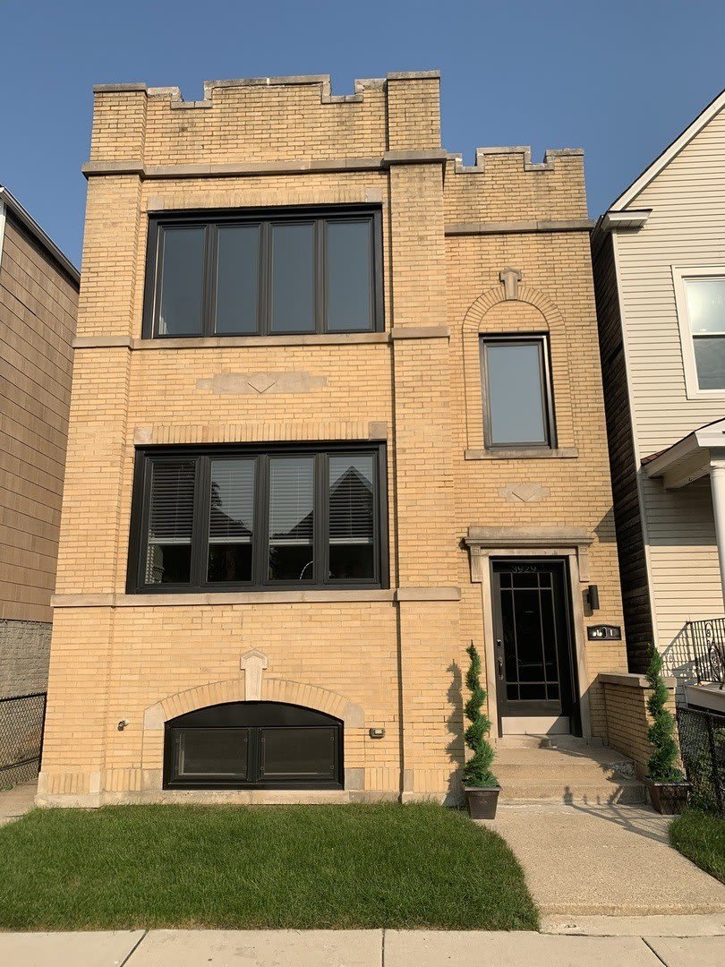 3929 N Whipple Street – photo 1
