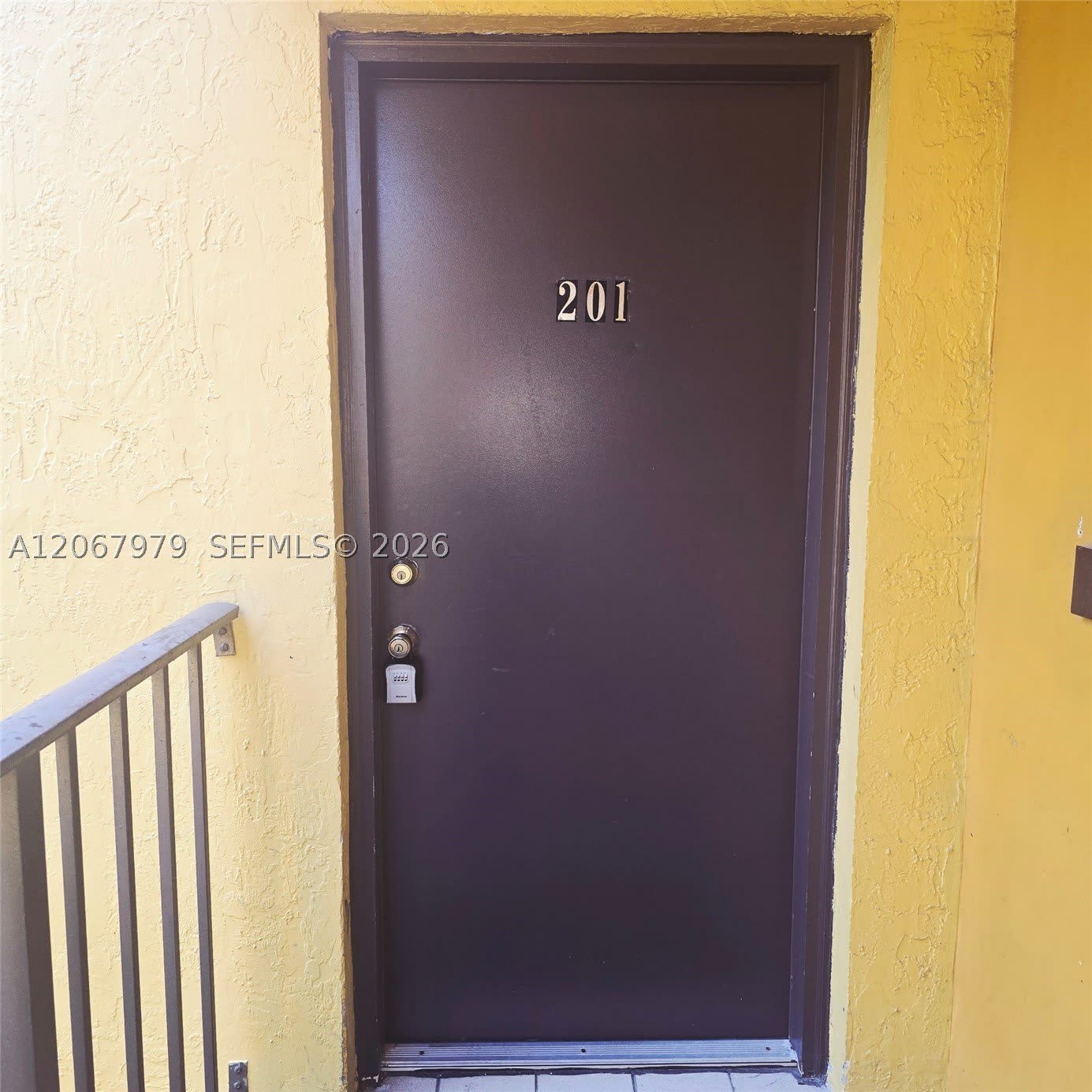 580 Nw 114Th Ave – photo 1 of 7
