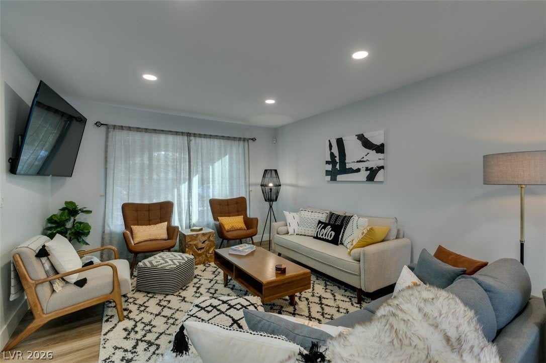 2000 Springview Drive – photo 1