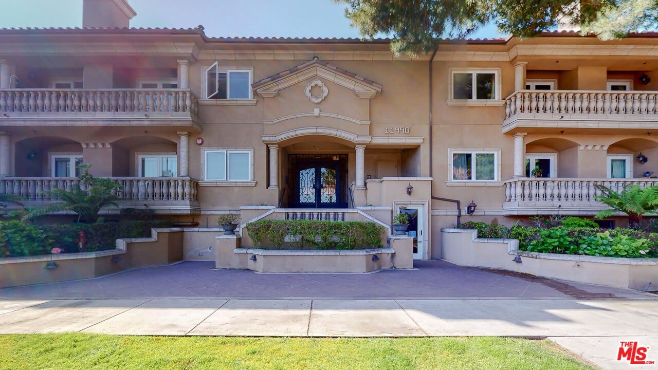 11440 National Blvd – photo 1