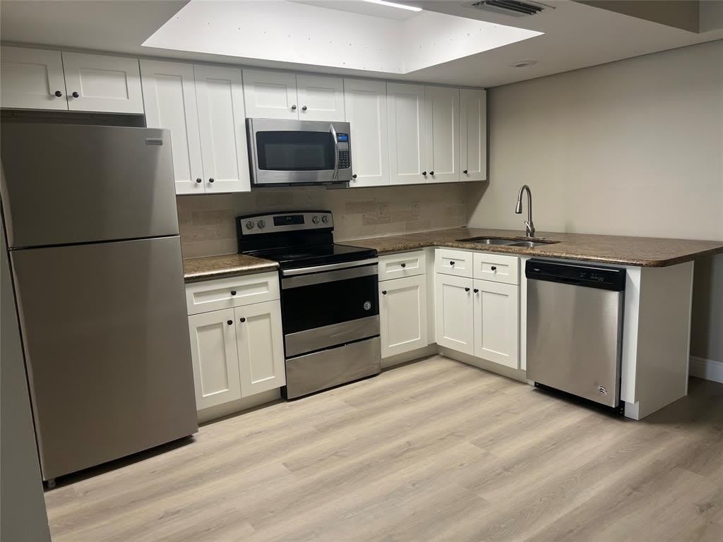 420 SE 13th Drive – photo 1