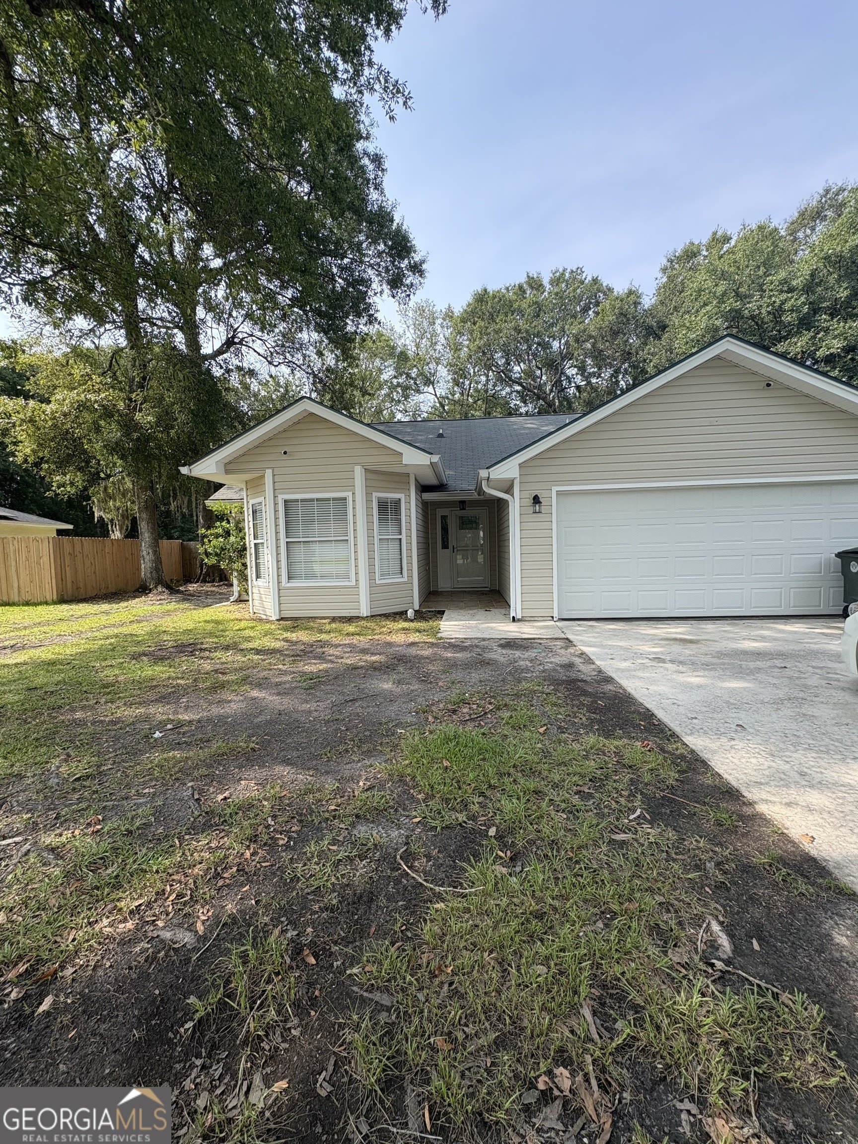 112 Boxwood Court – photo 1 of 14