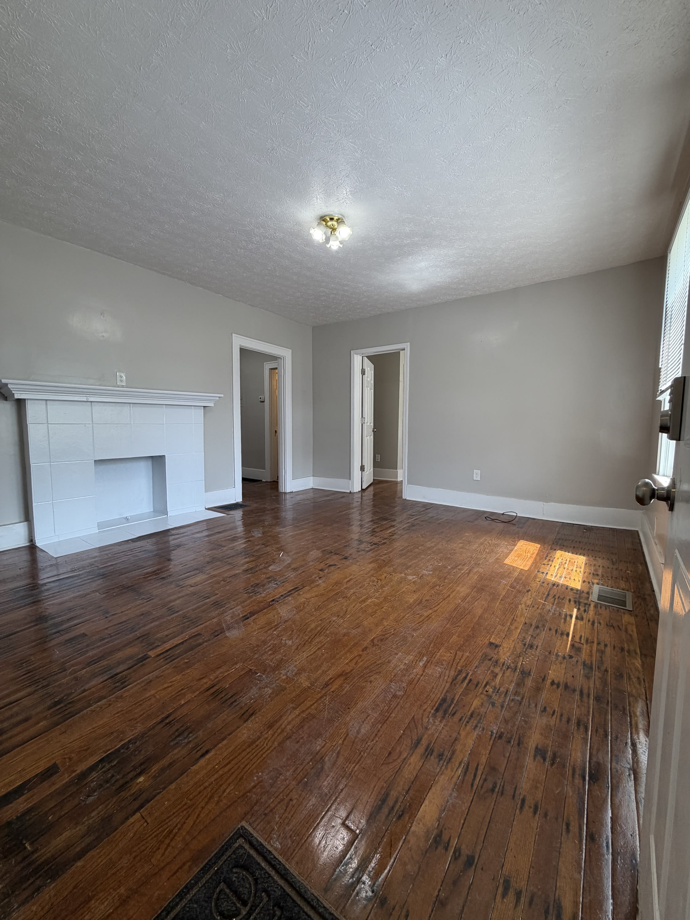 724 South 38th Street – photo 1