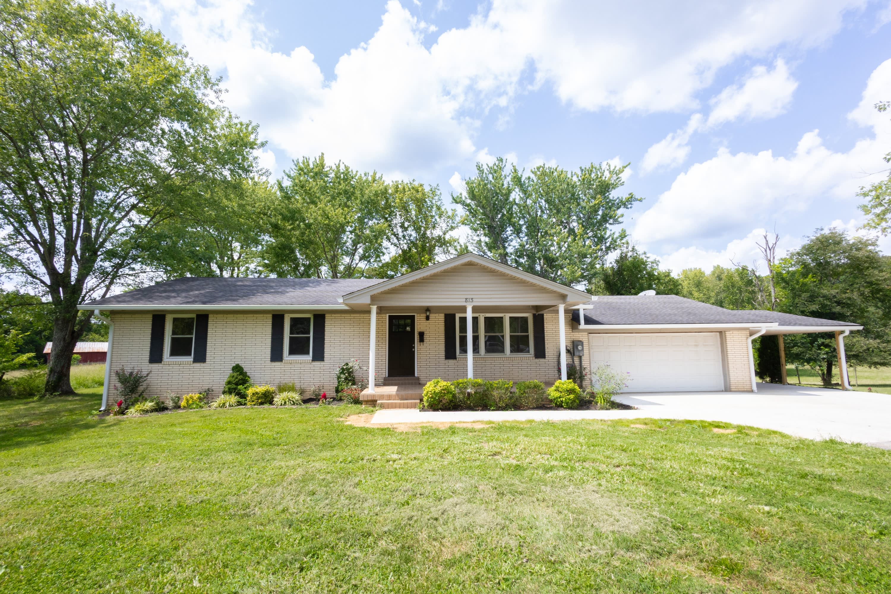 815 Mount Olivet Girkin Road – photo 1 of 266
