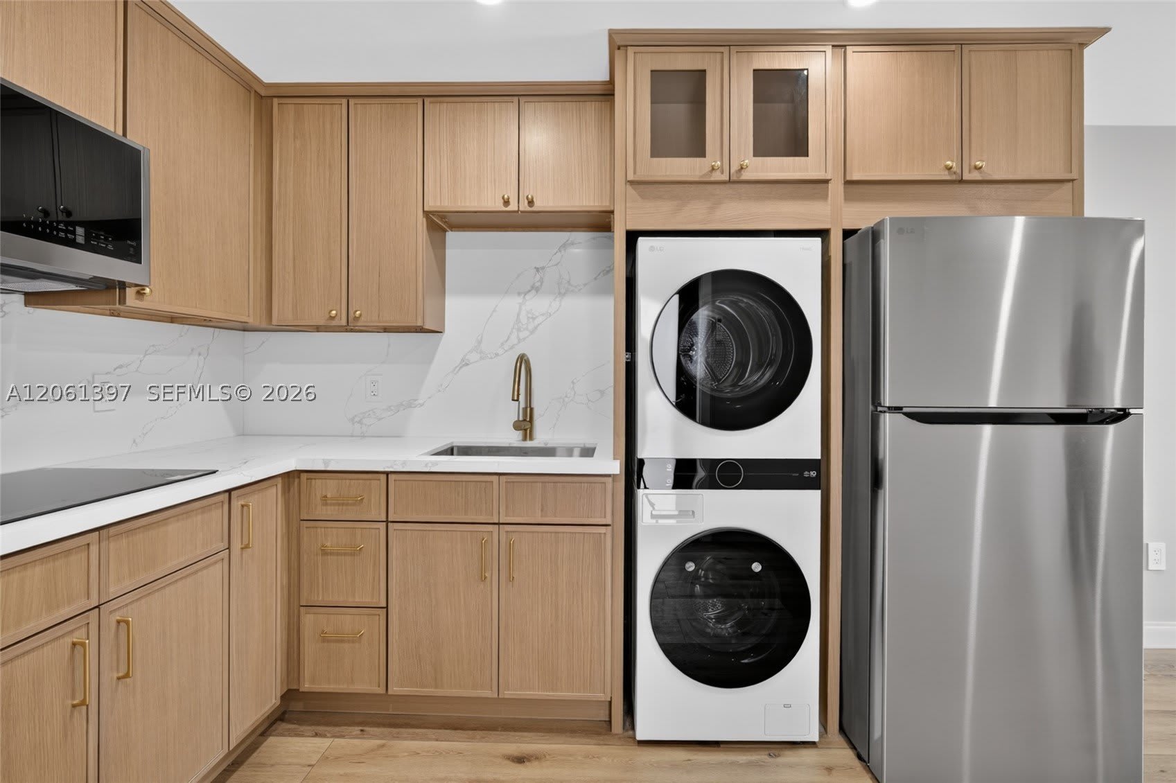 1011 NW 30th Ct – photo 1