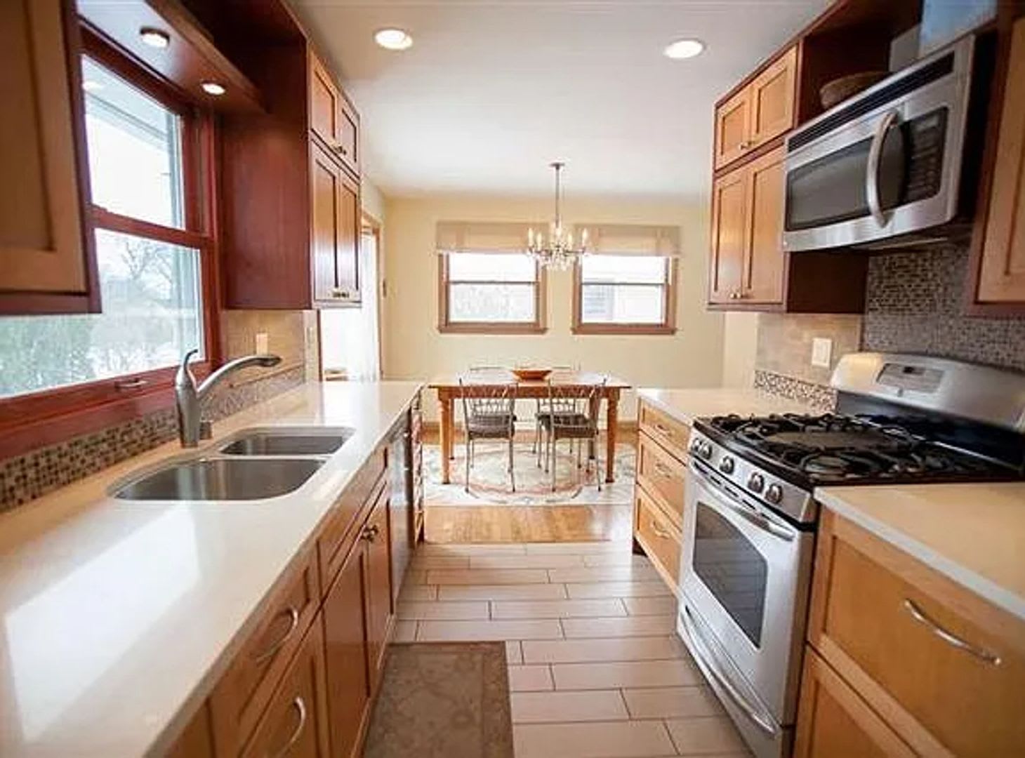 717 Anthony Lane – photo 1