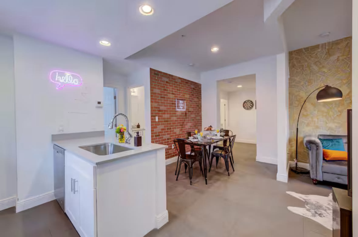 346 Northwest 35th Street – photo 1