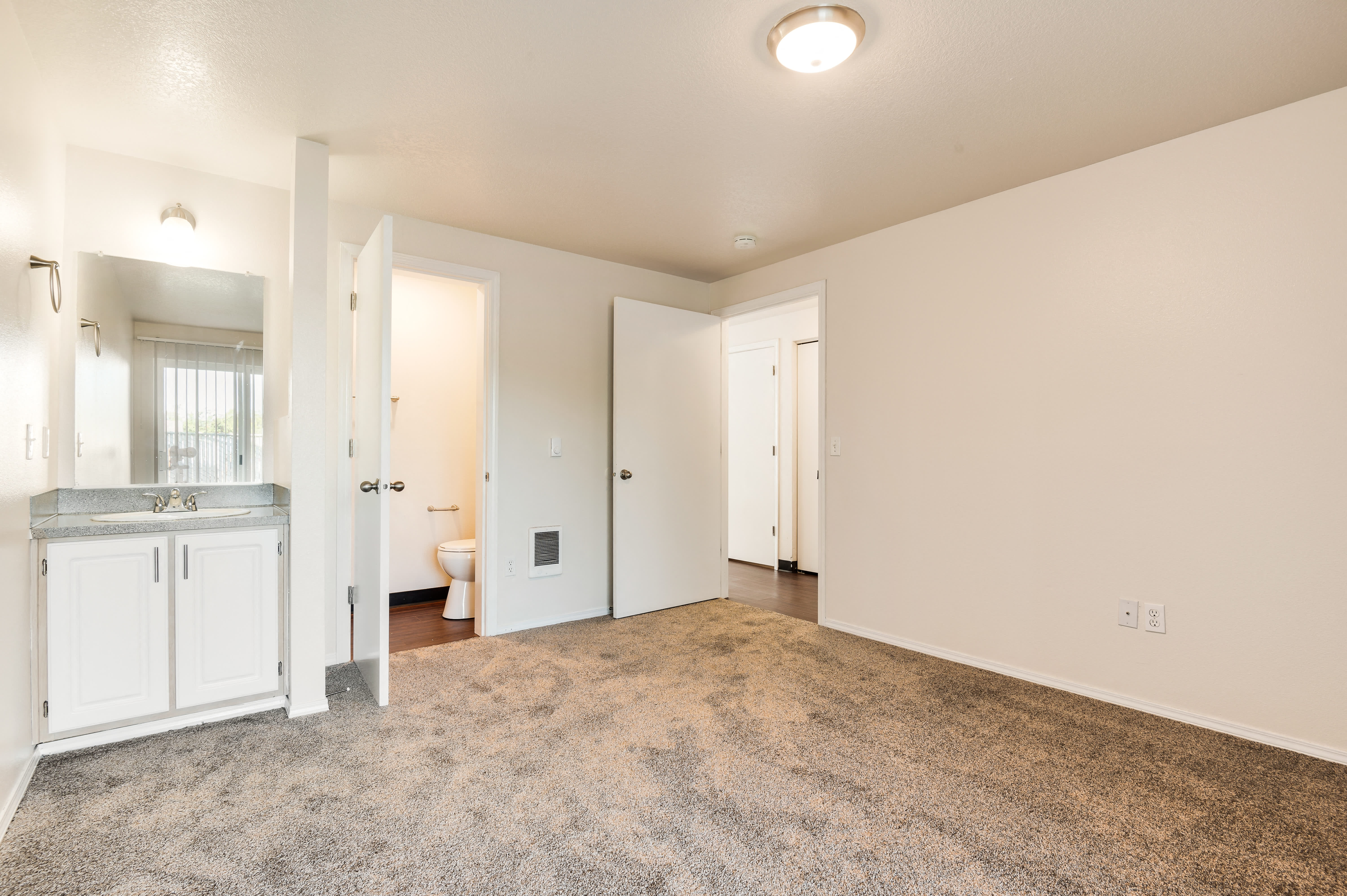 Park Avenue Village Apartments – photo 1