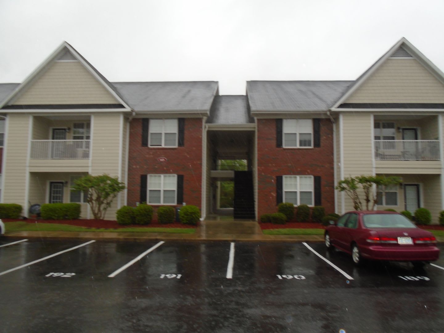 Cliffdale Cottages Beautiful First Floor Unit Coming Available 008 01 2026 – photo 1