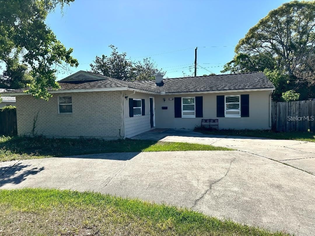 887 Eastbrook Boulevard – photo 1 of 21