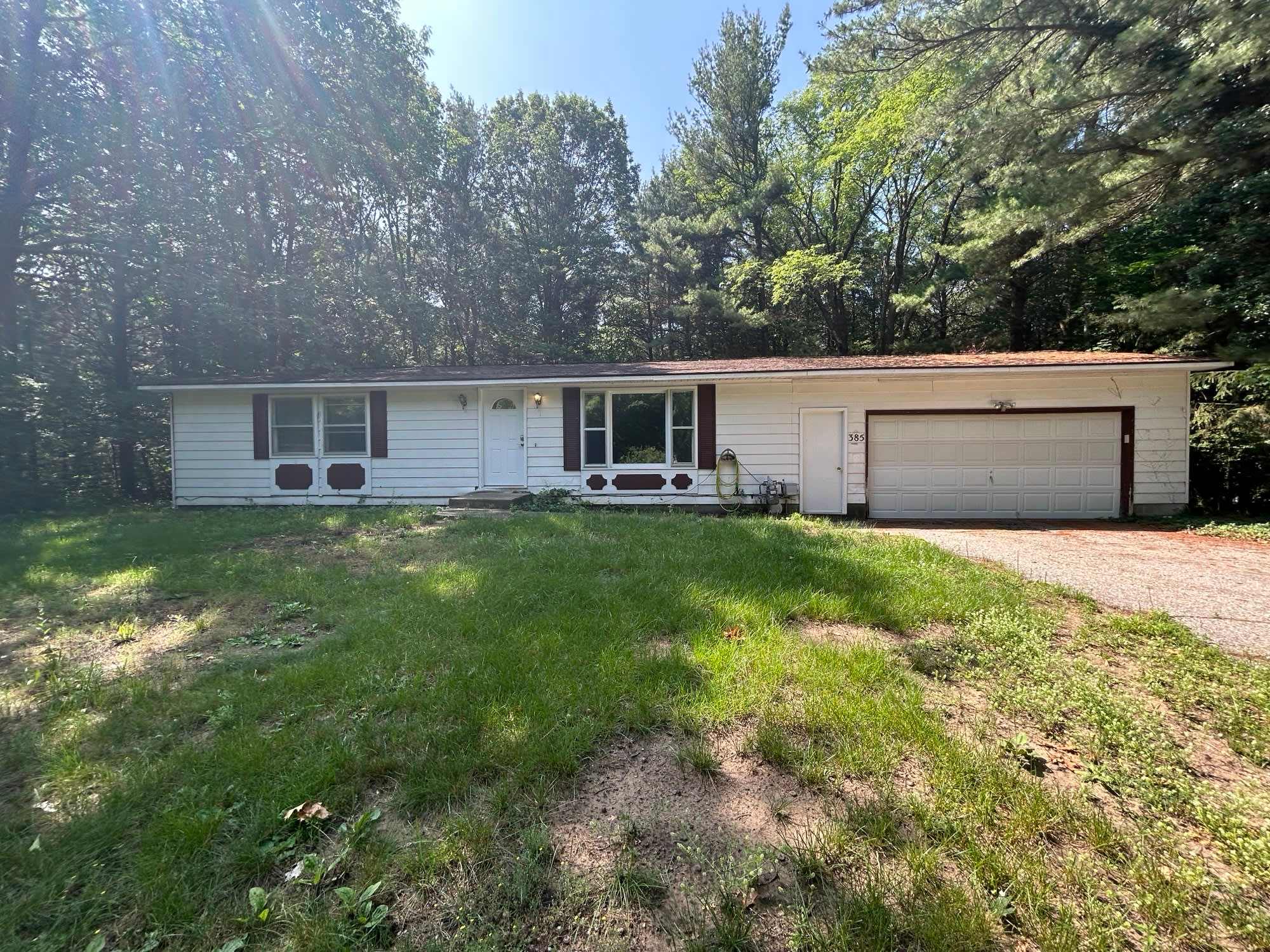 385 North Lakeshore Drive – photo 1 of 10