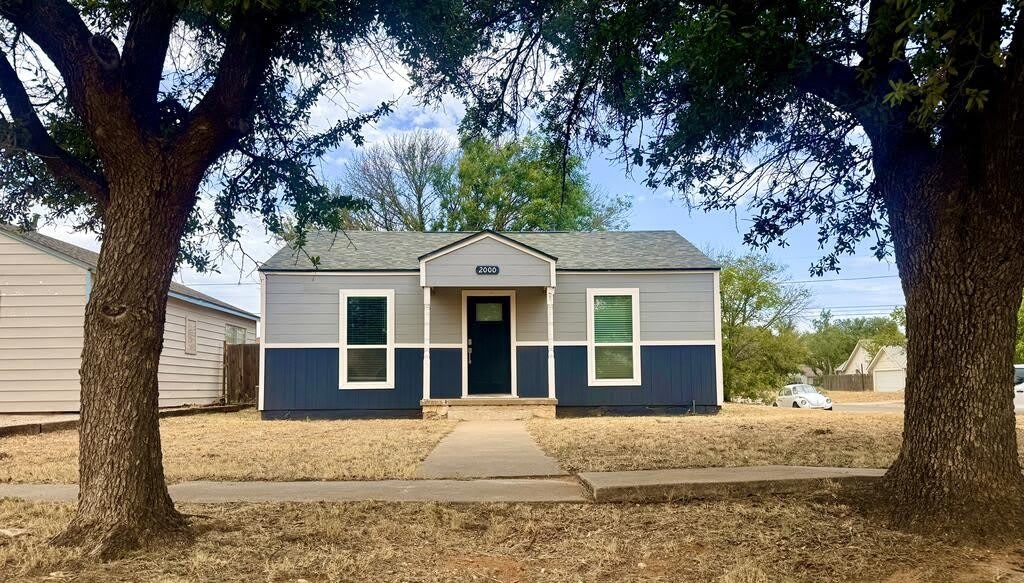 2000 W Kentucky Ave – photo 1
