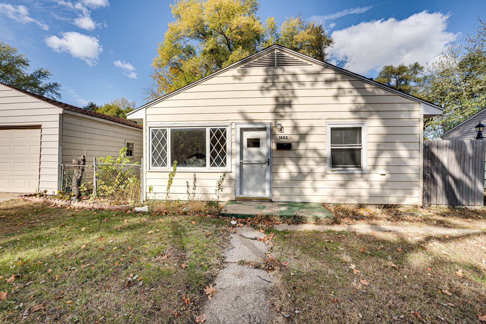 1823 Overdene Avenue – photo 1