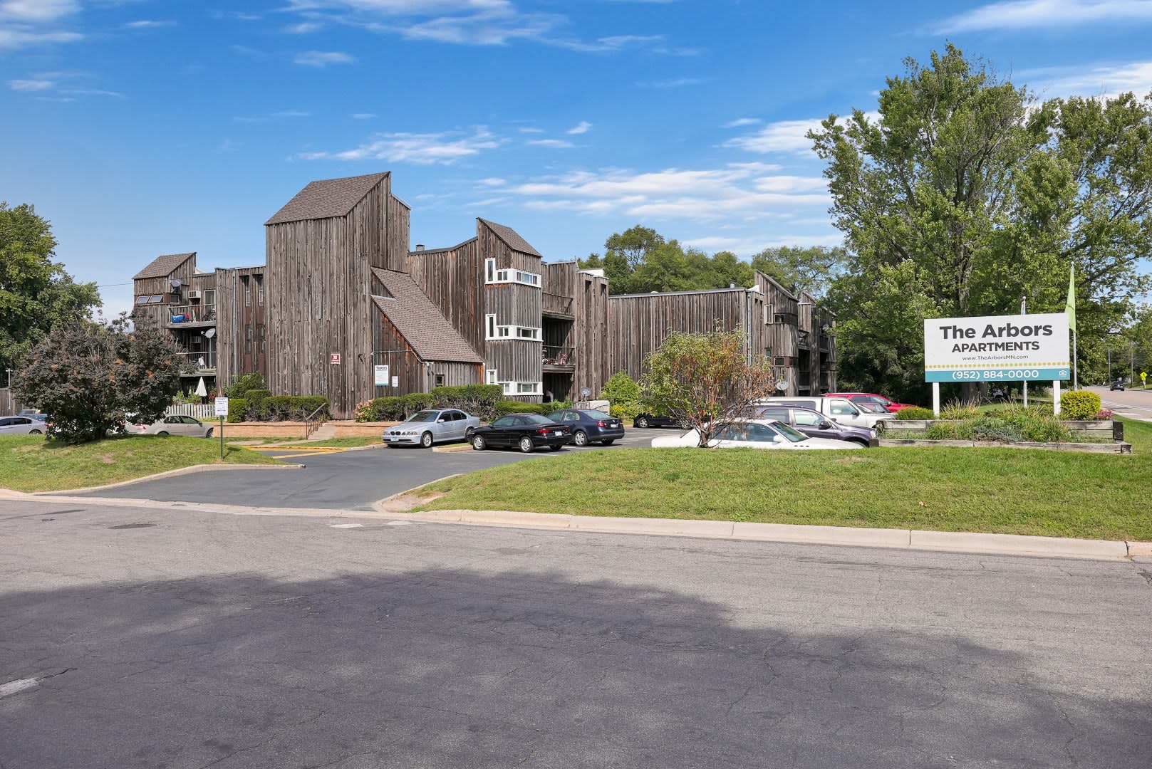 The Arbors Apartments – photo 1 of 355