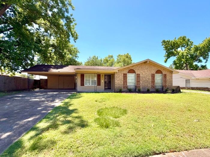 5673 Longacre Avenue – photo 1