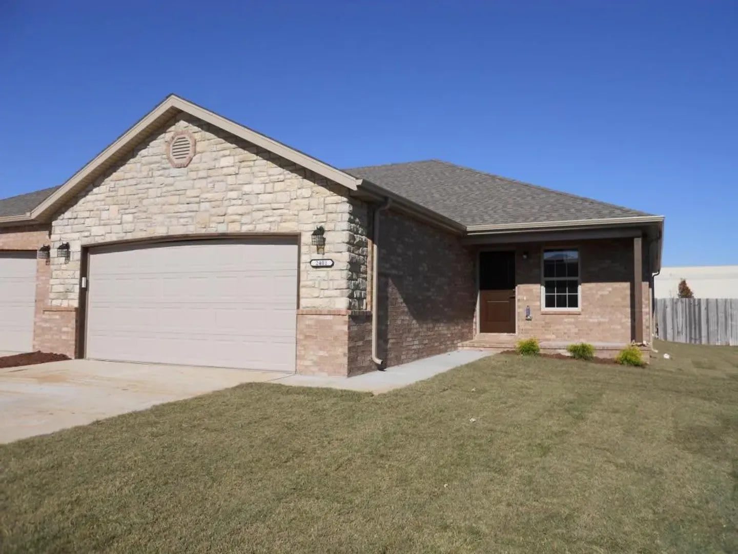 Luxury Patio Home In Ozark – photo 1 of 141