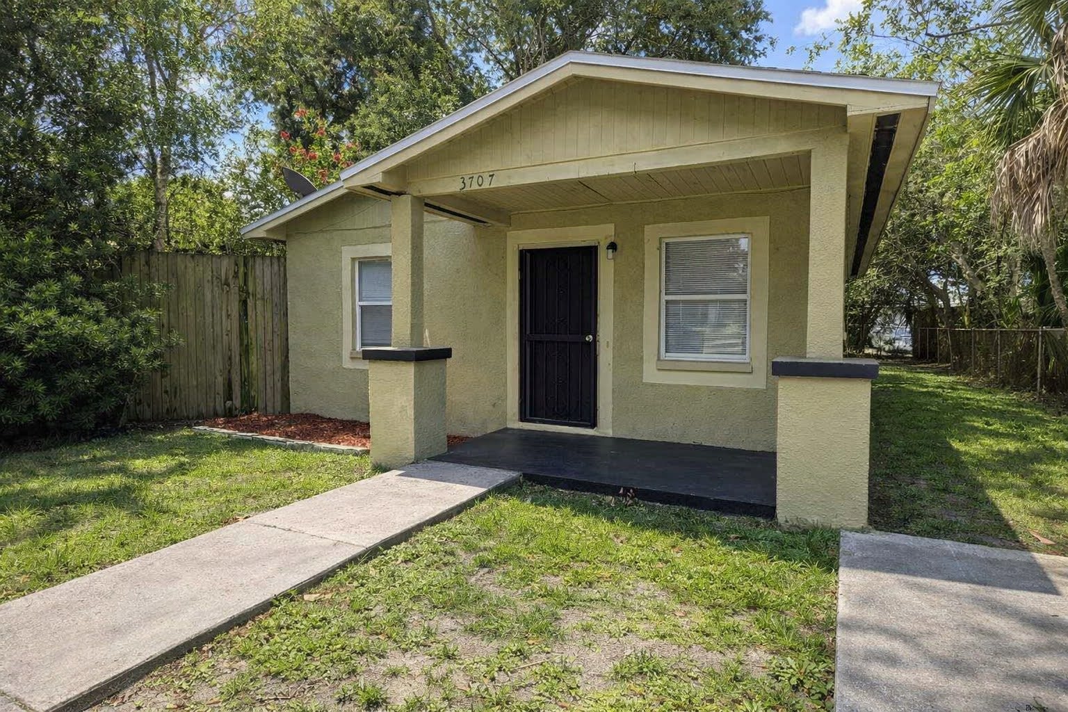 3707 E North Bay St – photo 1