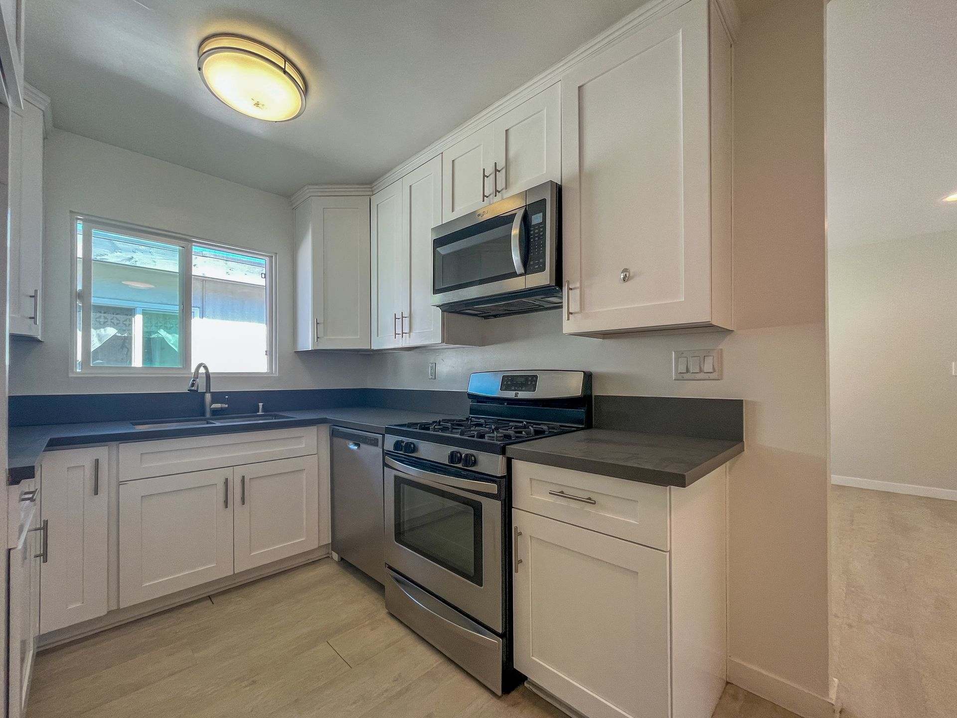 1549 W 224th St – photo 1