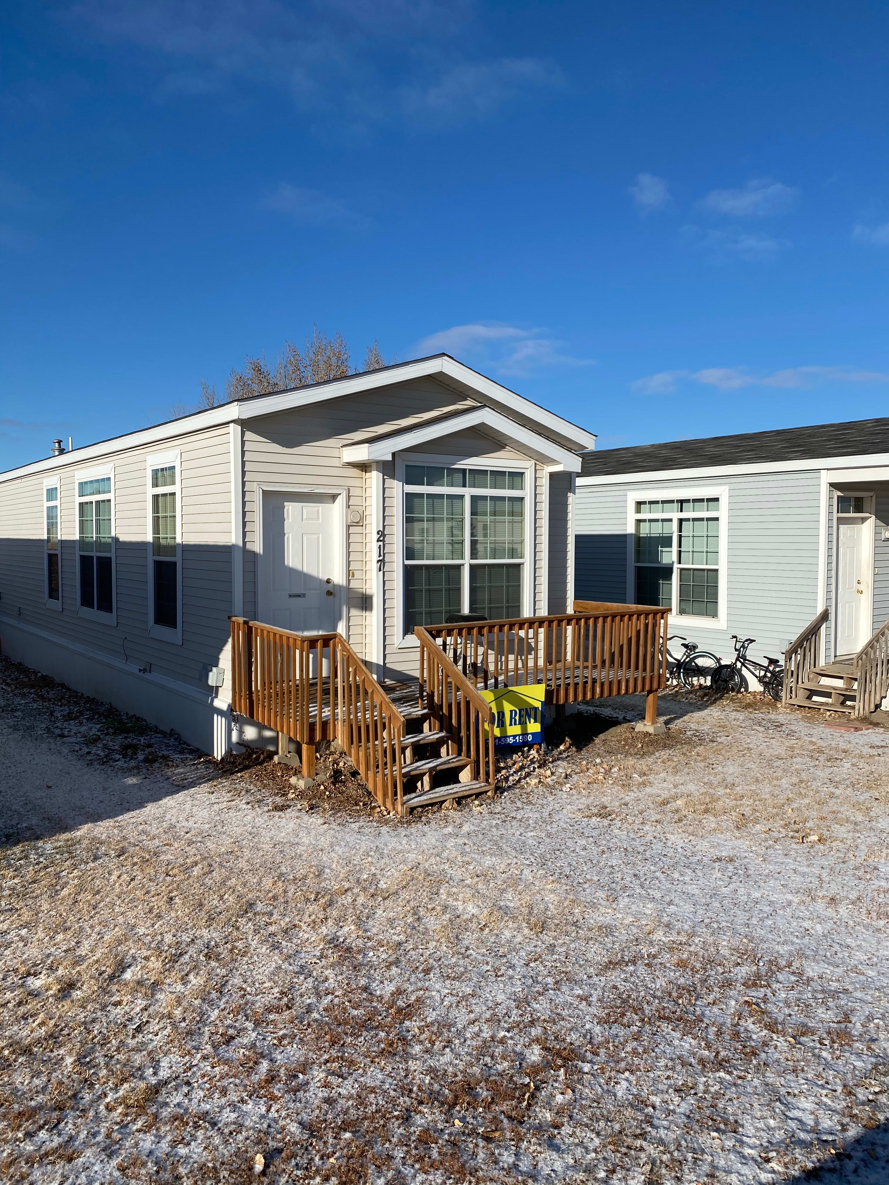 217 2nd St SW – photo 1 of 8