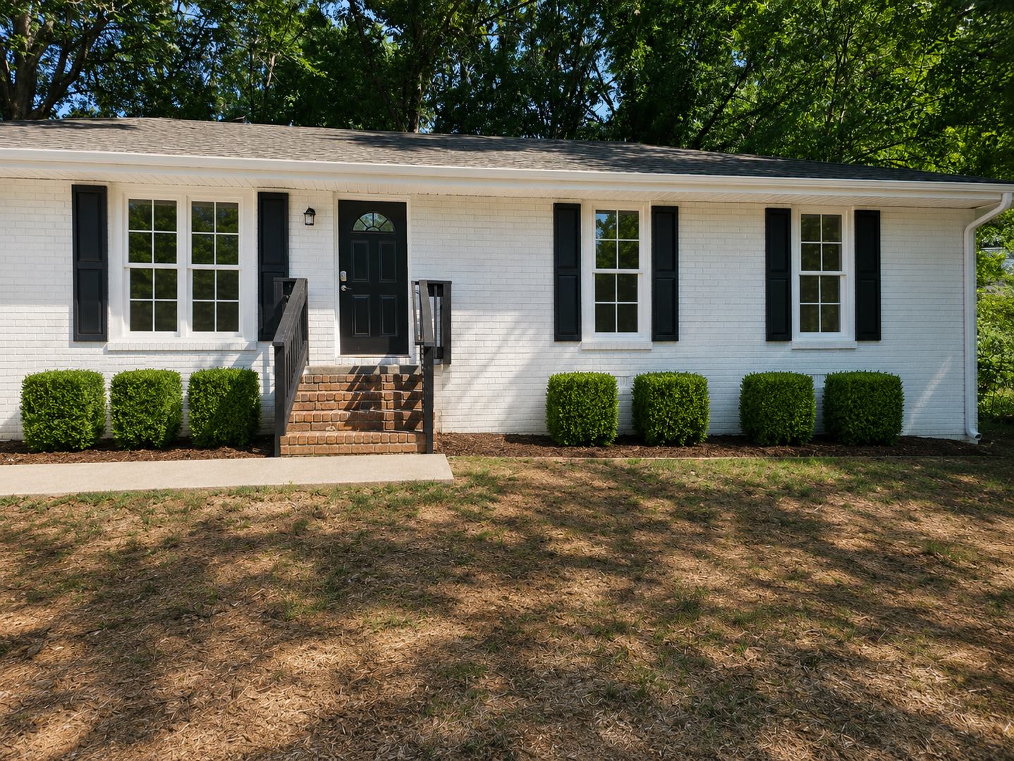 Newly Renovated 3 Bedroom Brick House Near Pendleton Elementary – photo 1 of 11