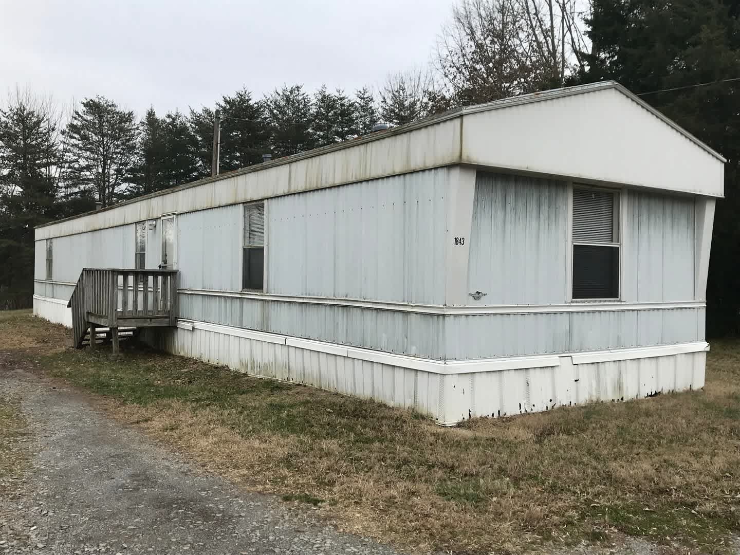 3 Bedroom 2 Bath Home For Rent Near Post! – photo 1