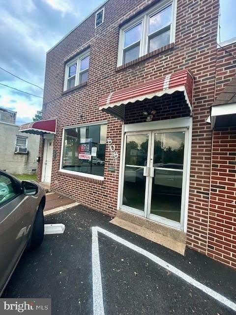 808 MACDADE BLVD – photo 1 of 19