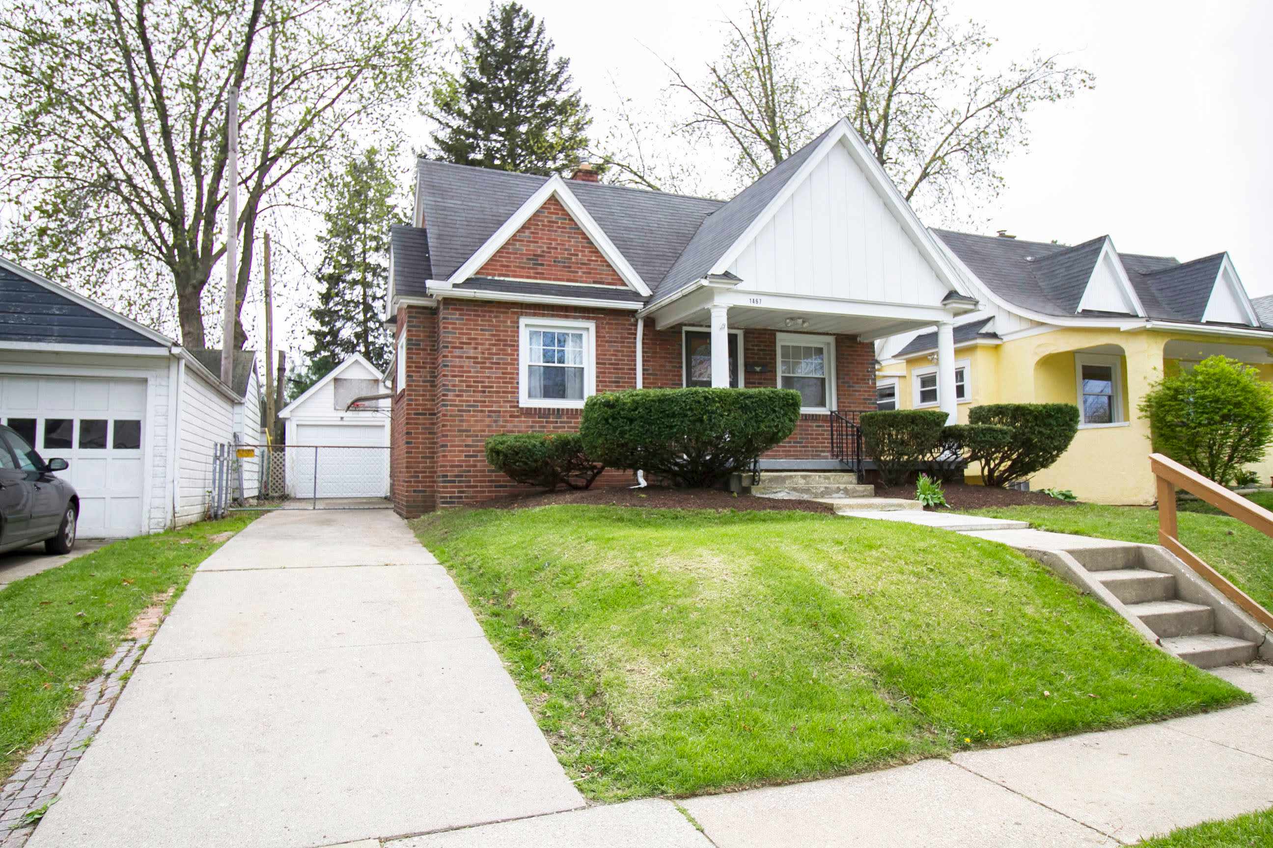 1467 Crestwood Rd – photo 1