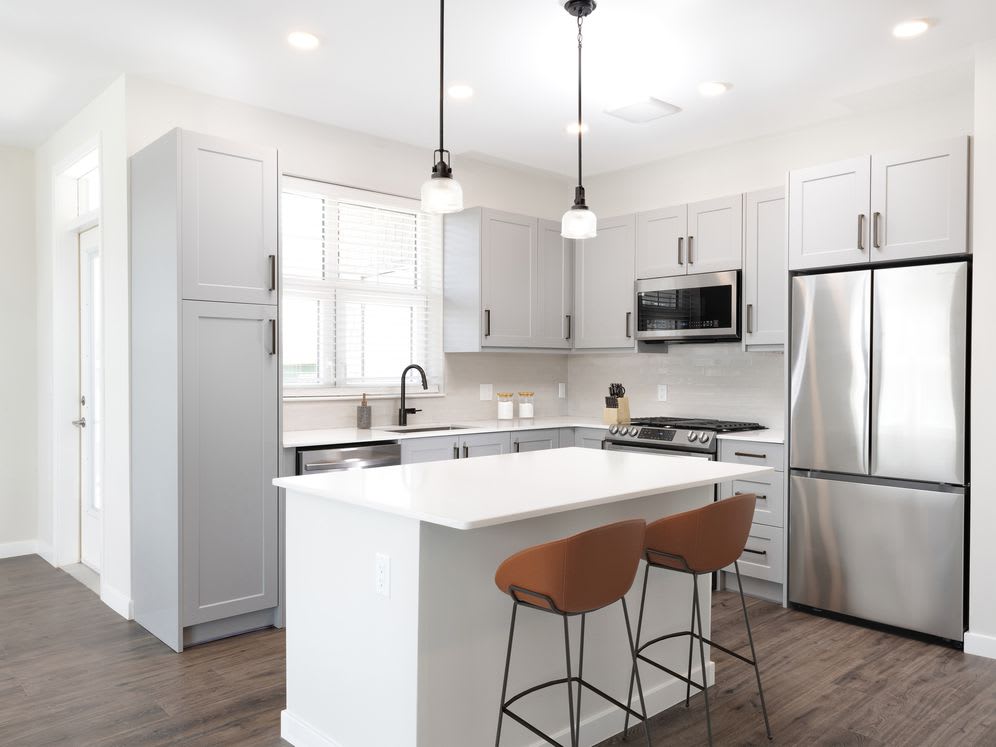 Avalon Amityville – photo 1 of 50