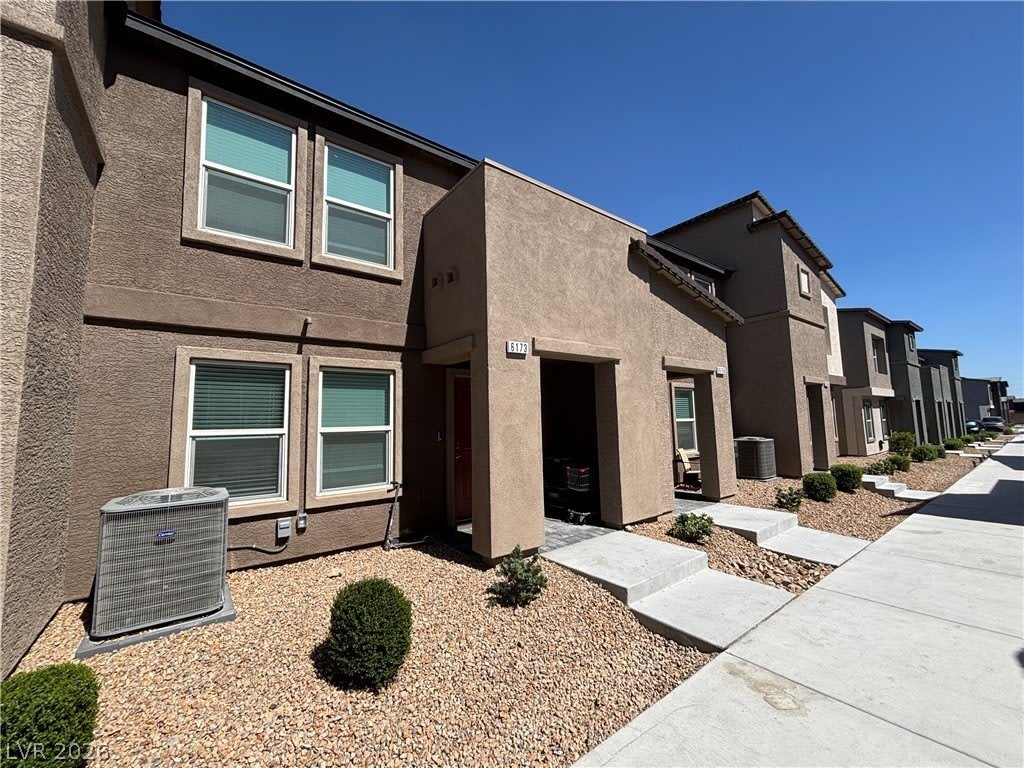 6173 Hibiscus Garden Street – photo 1