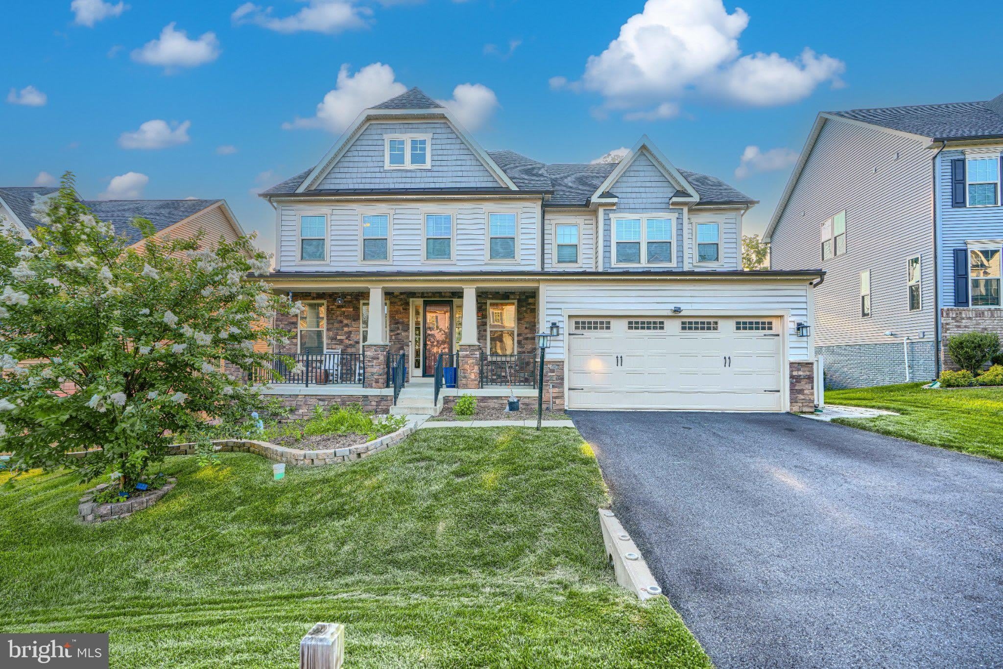 7142 STARMOUNT Way – photo 1 of 96