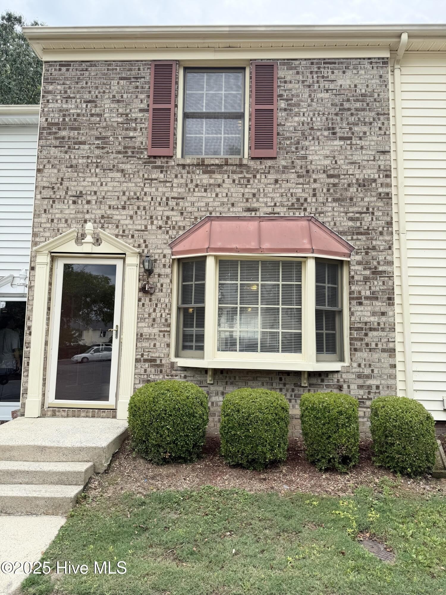 2907 Cedar Creek Road – photo 1 of 16