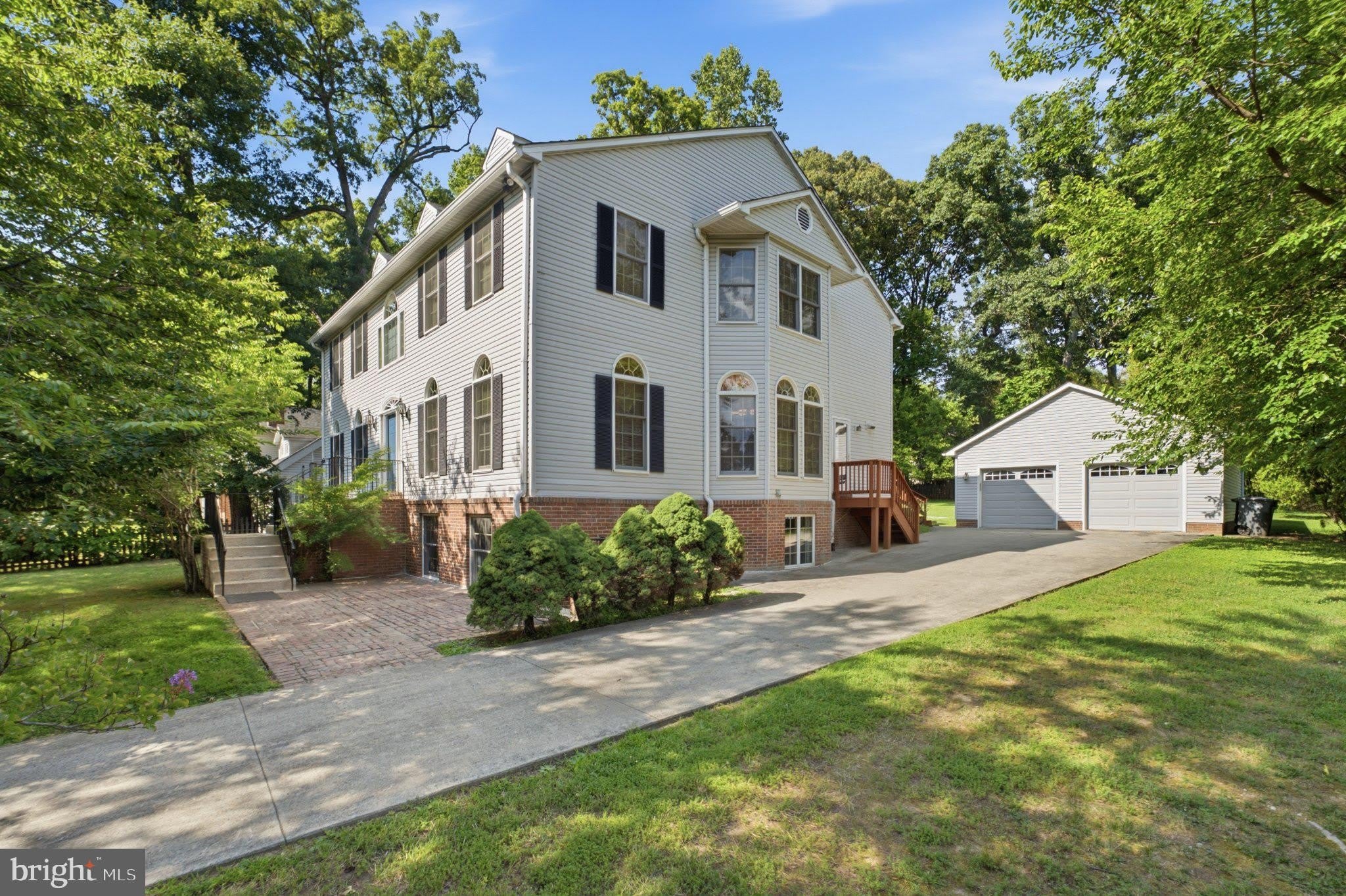 2725 OLDEWOOD Drive – photo 1 of 49