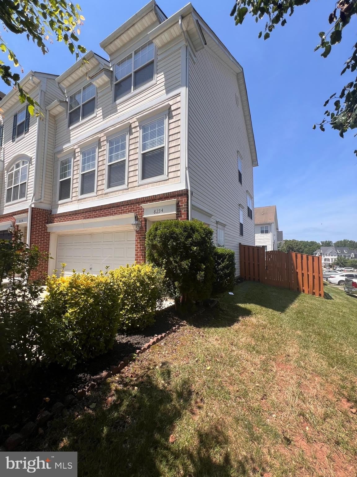 8234 GLADE BANK Drive – photo 1 of 22