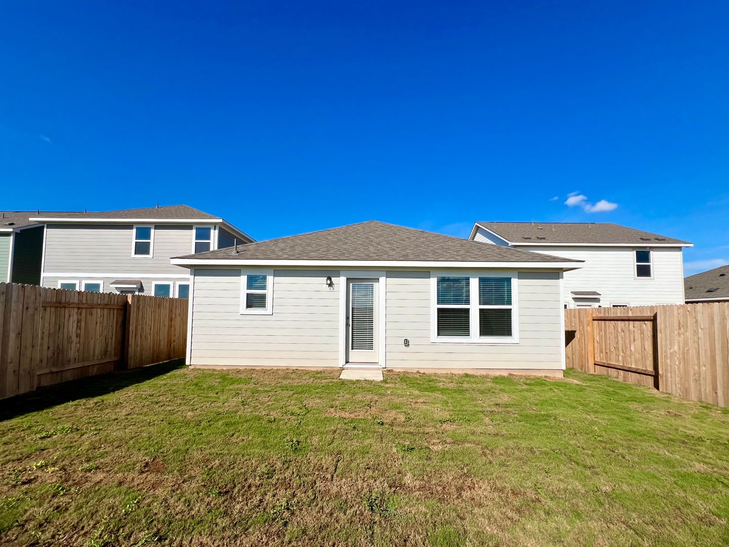 3 bedroom, 2 bath, 1 story home! – photo 1 of 19