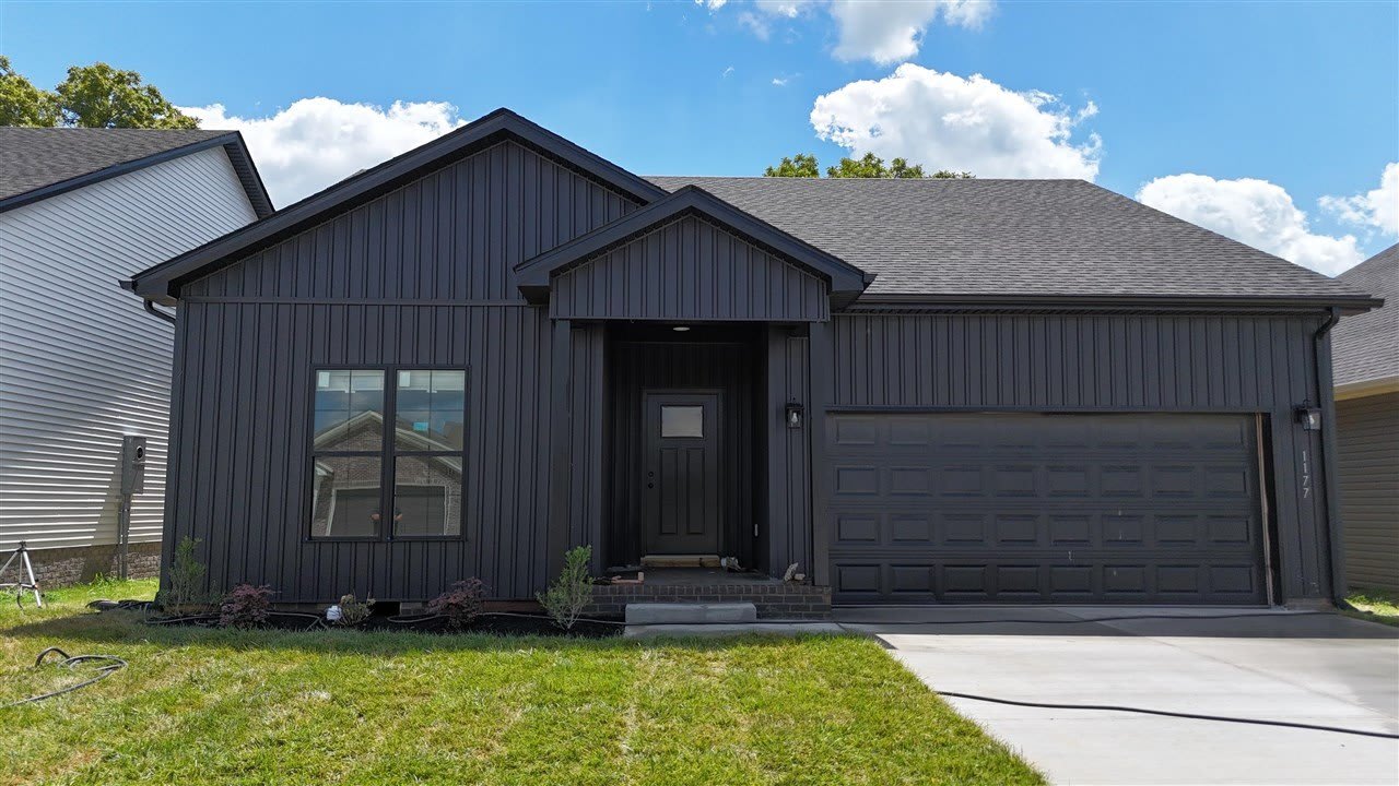 1177 Shallowford Street – photo 1 of 235