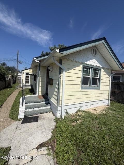 30 Seaside Place – photo 1 of 10