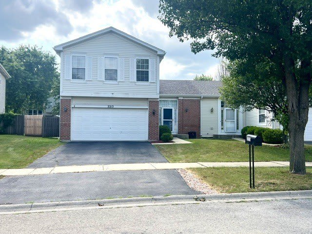 2213 CARPENTER Avenue – photo 1 of 28