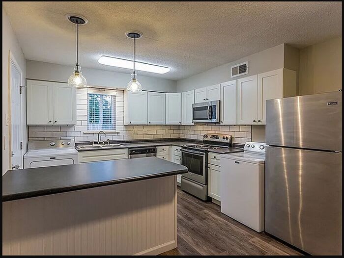 30 South Morrison Street – photo 1 of 4