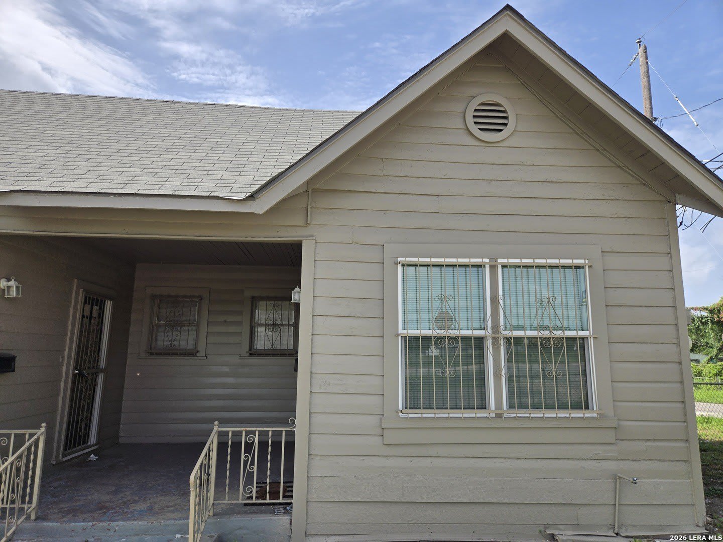 2236 N Interstate 35 – photo 1